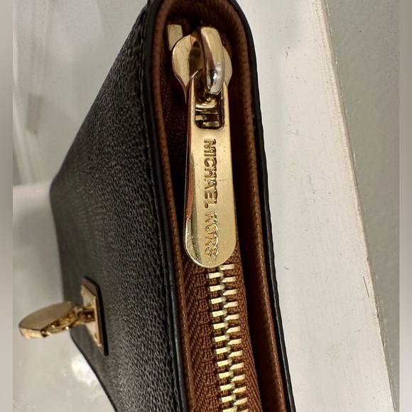 Brown Michael Kors Long Zip Around Wallet - Picture 5 of 7